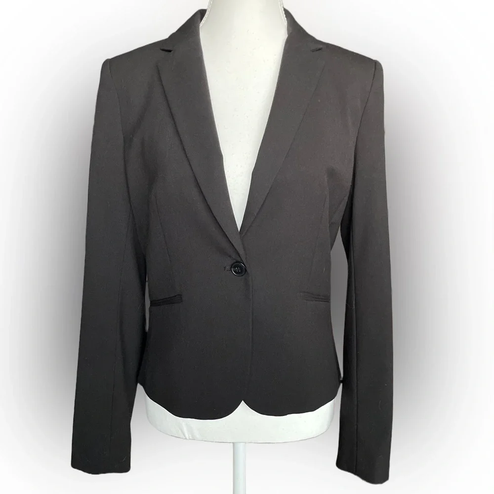 H&M Black Fitted Blazer - Picture 1 of 9